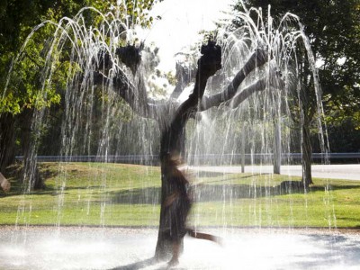 delme fontaine artistique marcel vadrot fountain sculpture diluvial