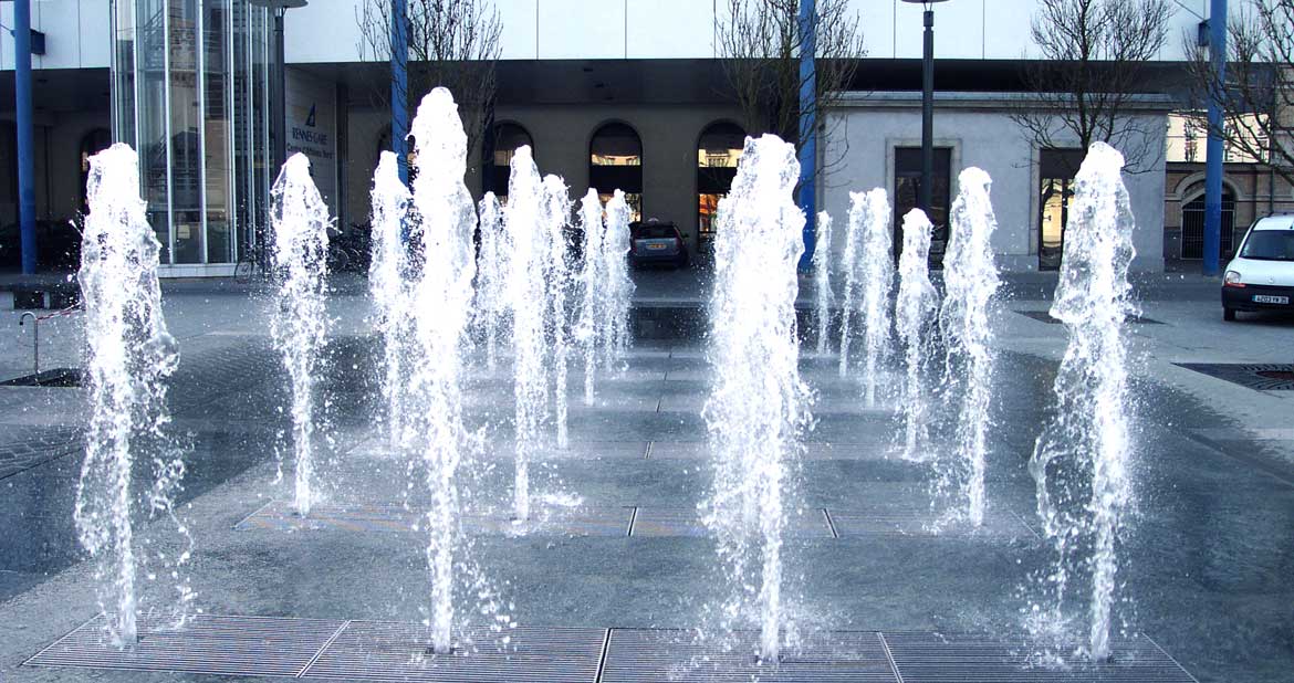 Rennes place de la gare (85)