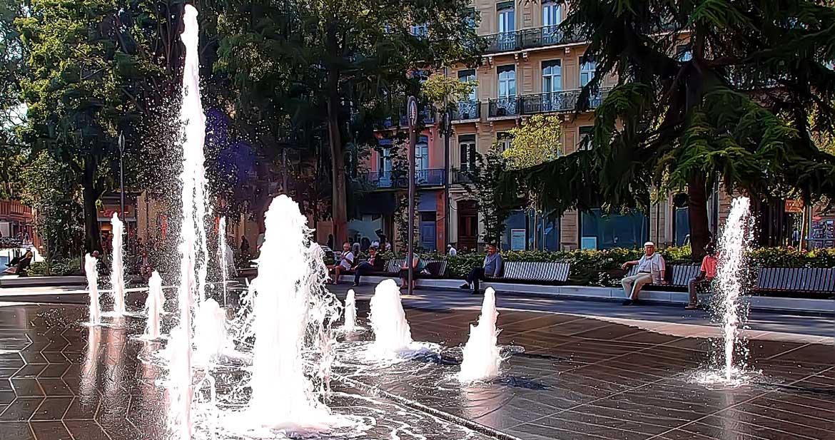 Toulouse Square Charles de Gaulle (31)