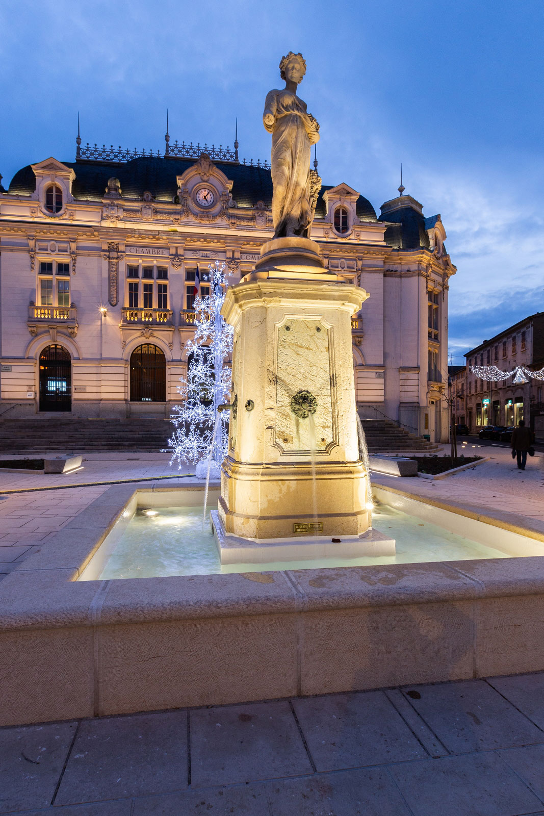 Mâcon Place Genèves (71)