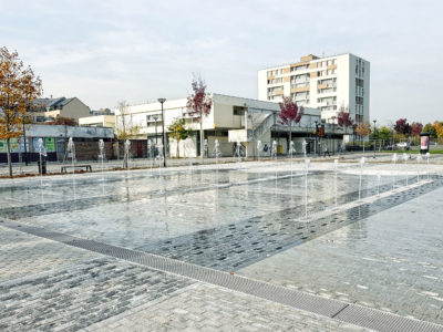 fontaine sèche Place Dumas Sratrouville