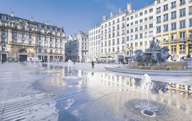 Lyon Place des Terreaux (69)